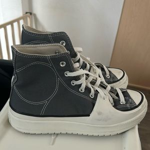 Converse chuck shoes surprise bundle with extras